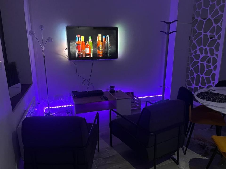 Bel appartement F2 rénové plein centre ville Apartment in Grand Est