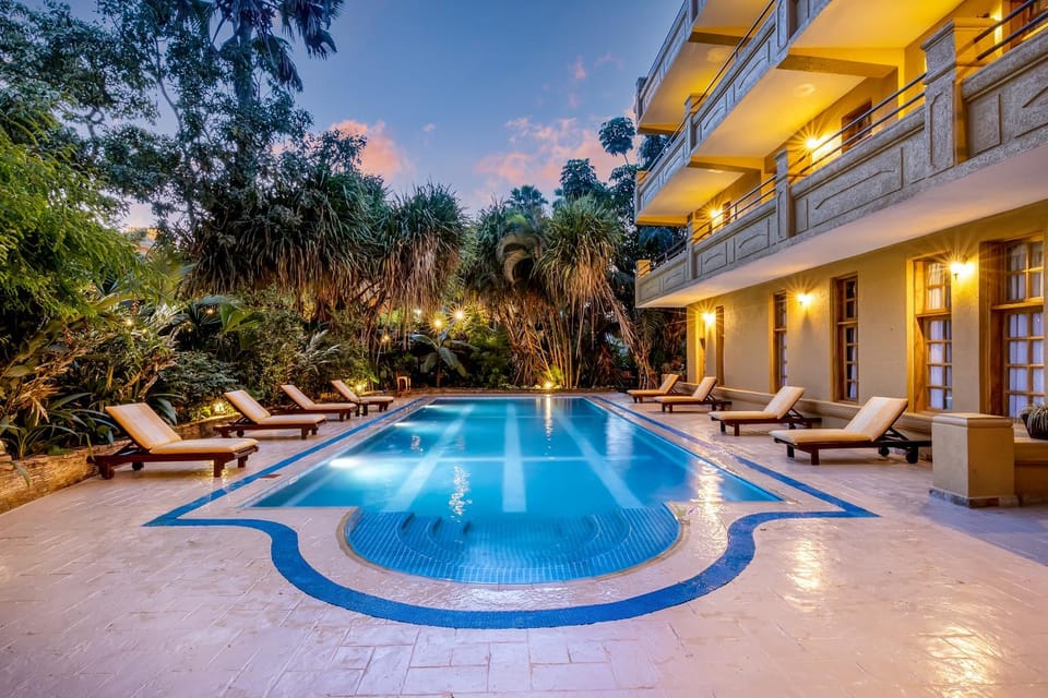 Swimming pool
