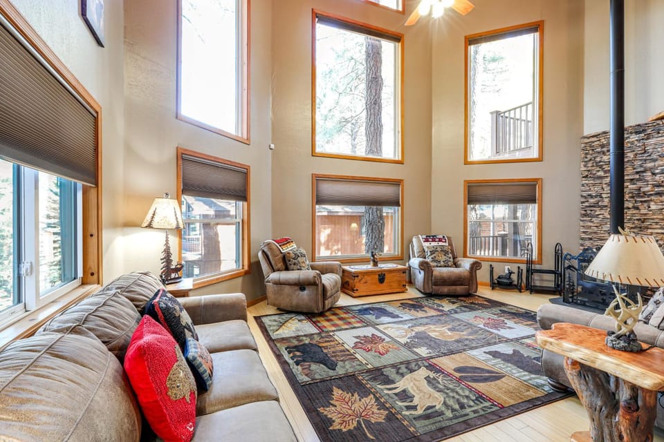 Mountain Retreat in Flagstaff’s Kachina Village! House in Kachina Village