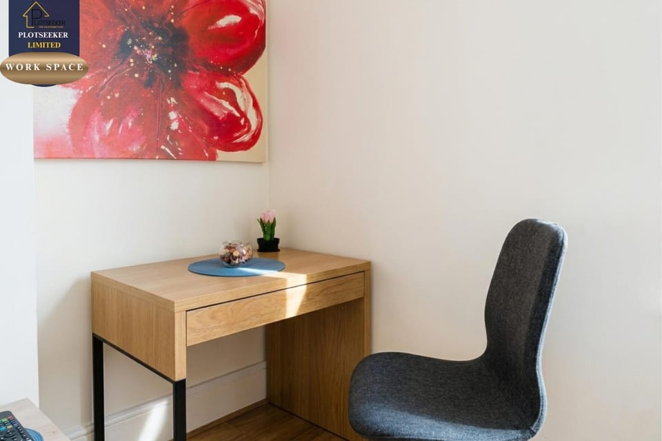 Cosy London Room West Kensington Tube Sleeps 2 Apartment in City of Westminster