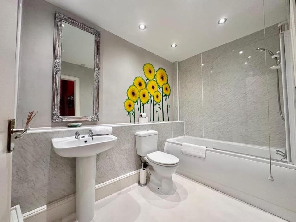 Unique cozy nest for 2, Old Town Apartment in Edinburgh