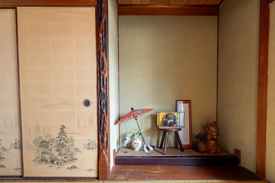 Machiya Retreat Osaka - Entire House near Osaka Station Bed and Breakfast in Osaka