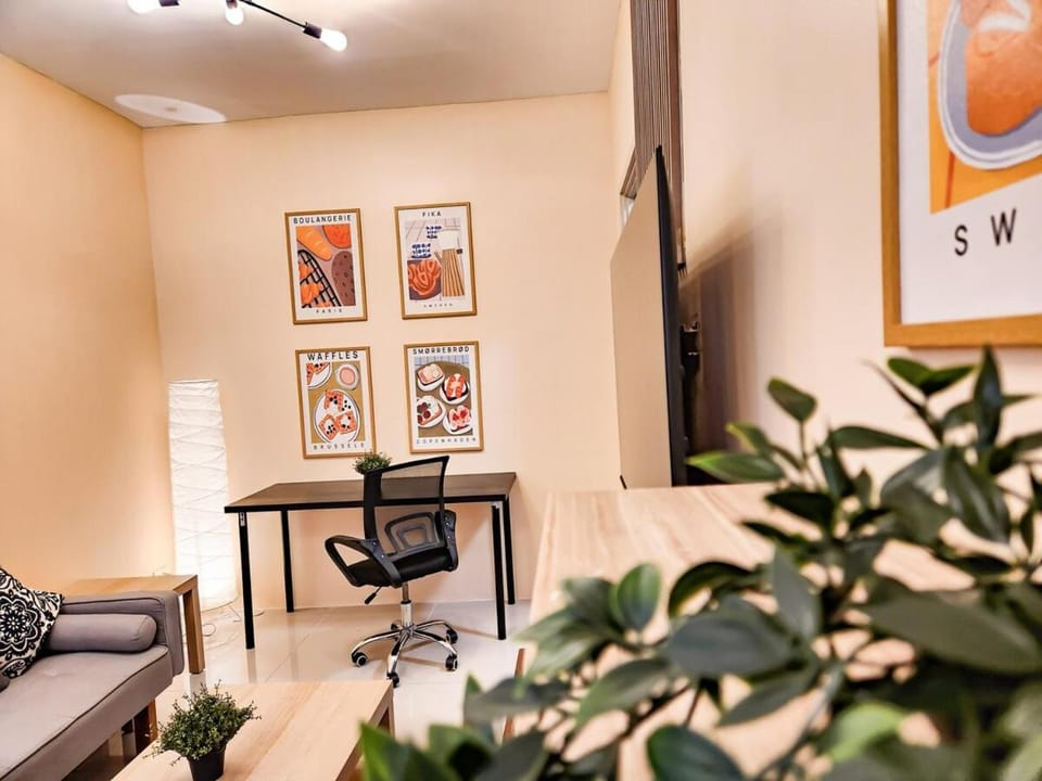 Cozy City View 2br Apt in Makati with 60inch tv Apartment in Makati