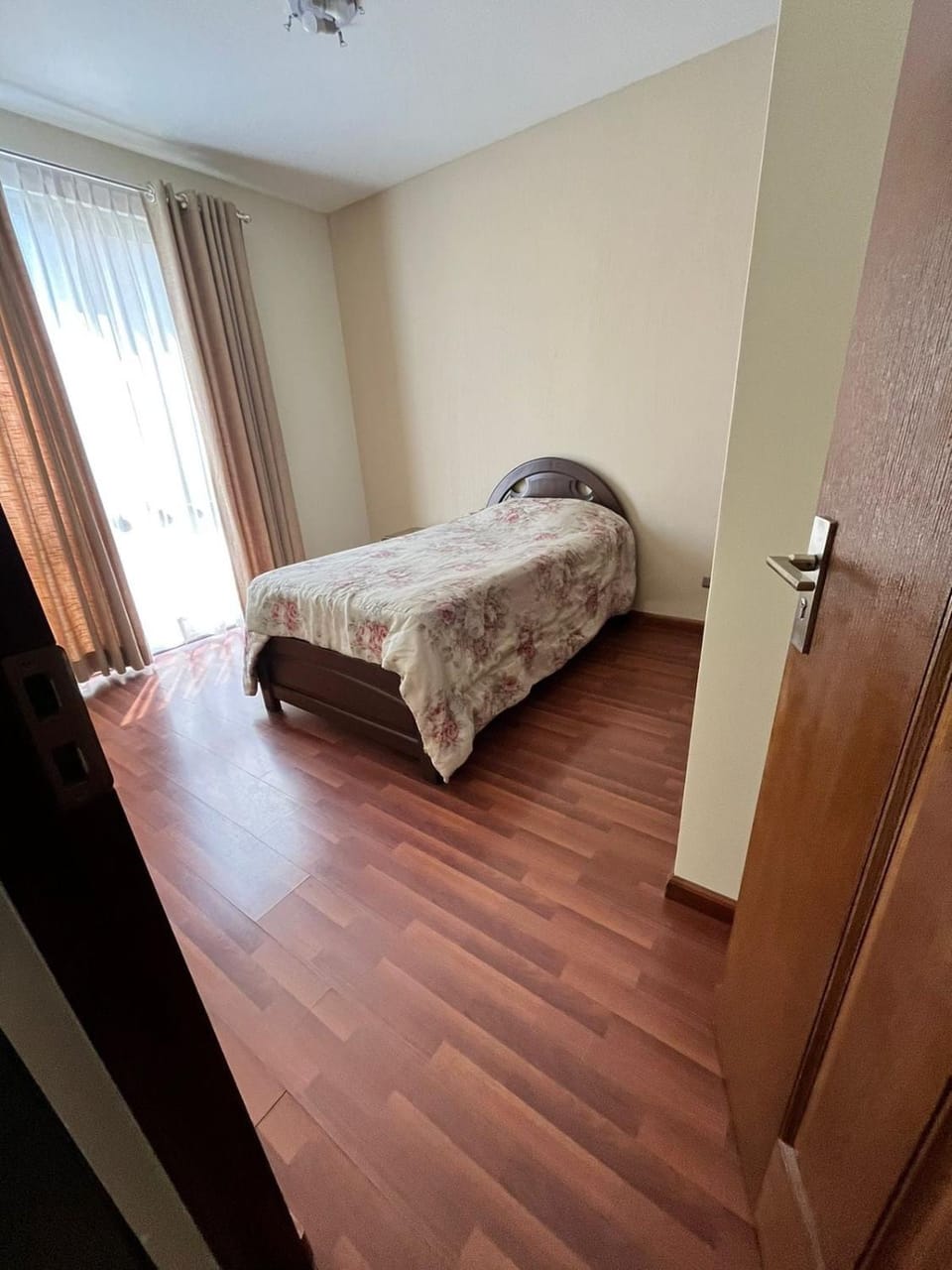 Departamento amplio de 3 dormitorios Apartment in Cochabamba