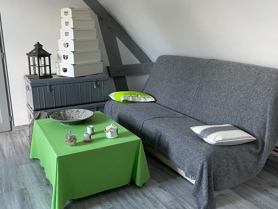 Chambre spacieuse avec piscine et parking privé Bed and Breakfast in Pays de la Loire