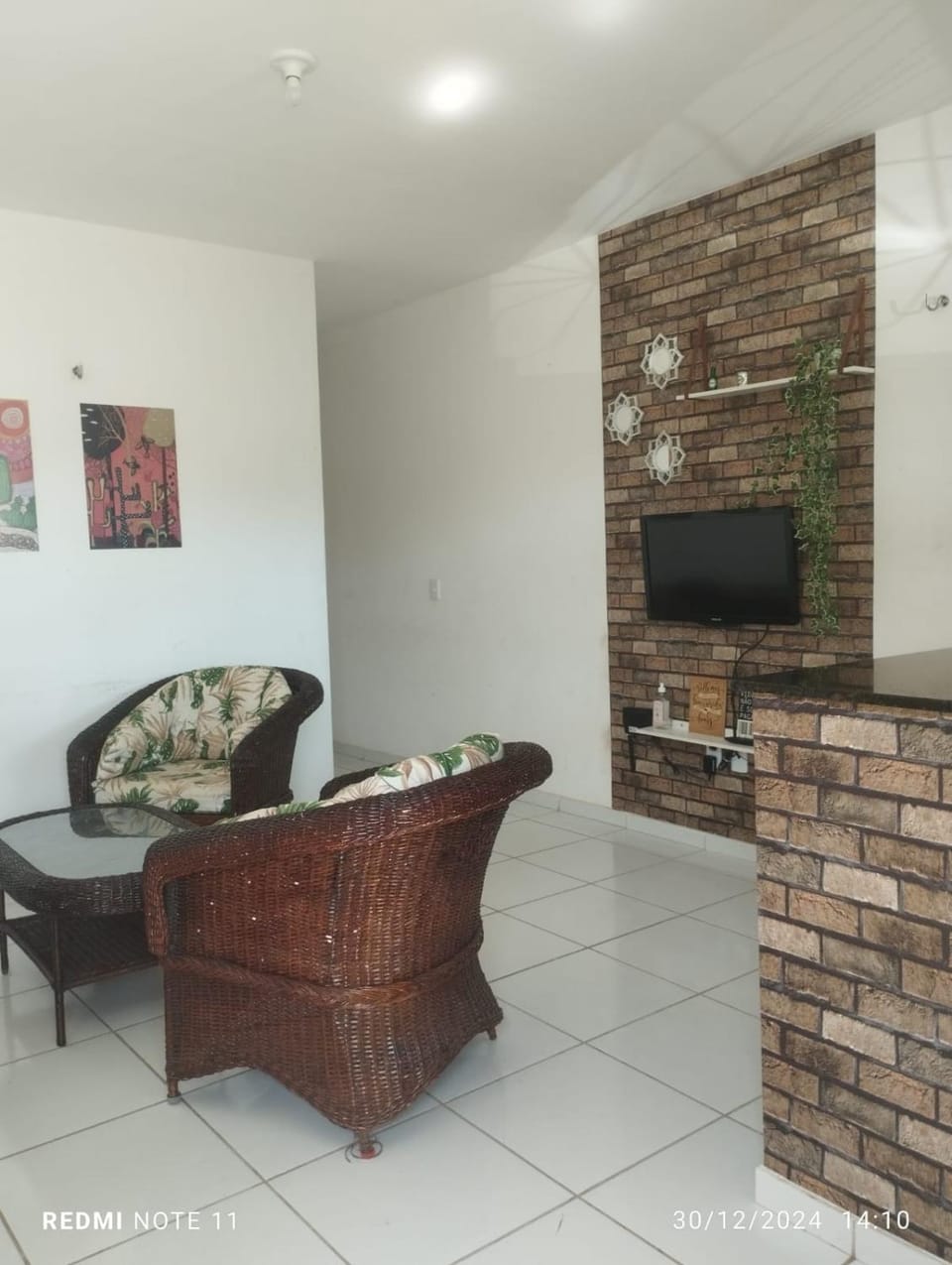Communal lounge/ TV room, TV and multimedia, Living room