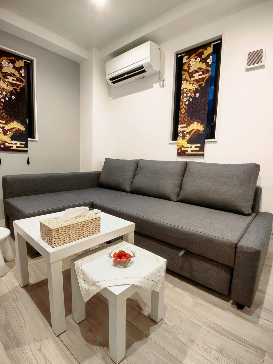 Communal lounge/ TV room, Living room, Decorative detail, furniture, air conditioner