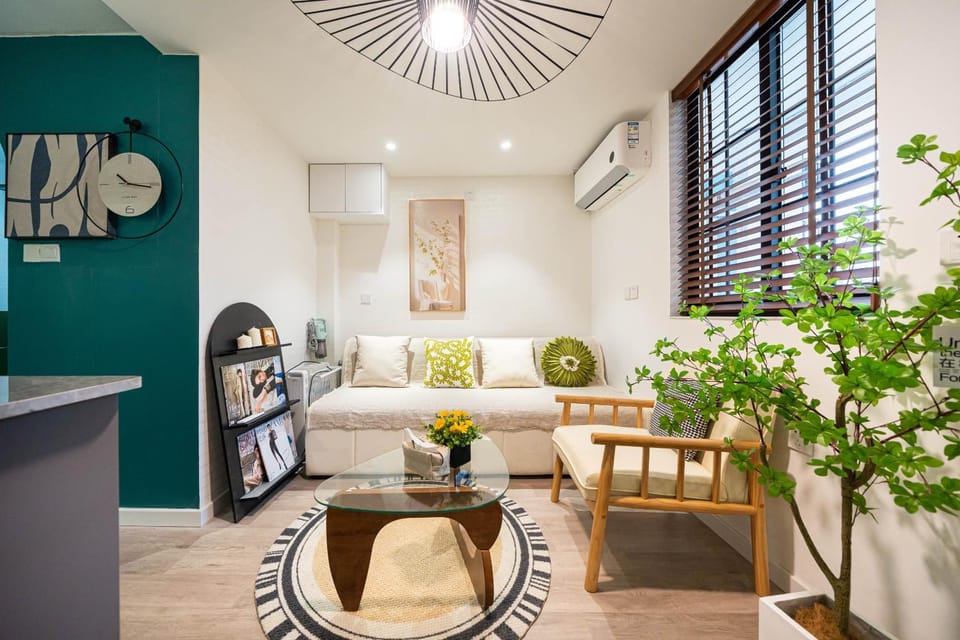 Living room, Seating area, air conditioner