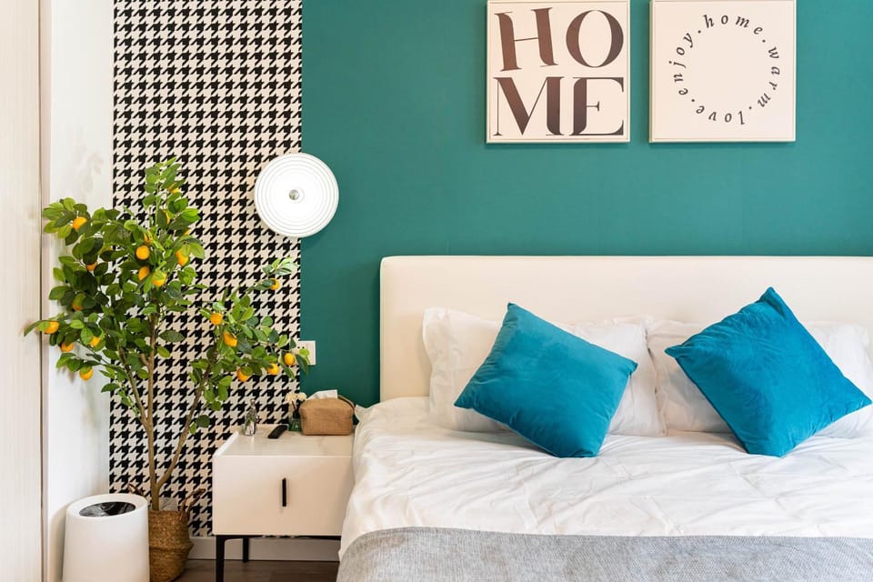 Bed, Bedroom