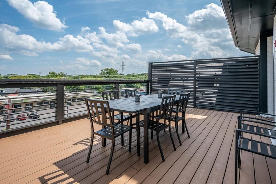 Nashville Rooftop Escape Rooftop City View Walkable House in East Nashville