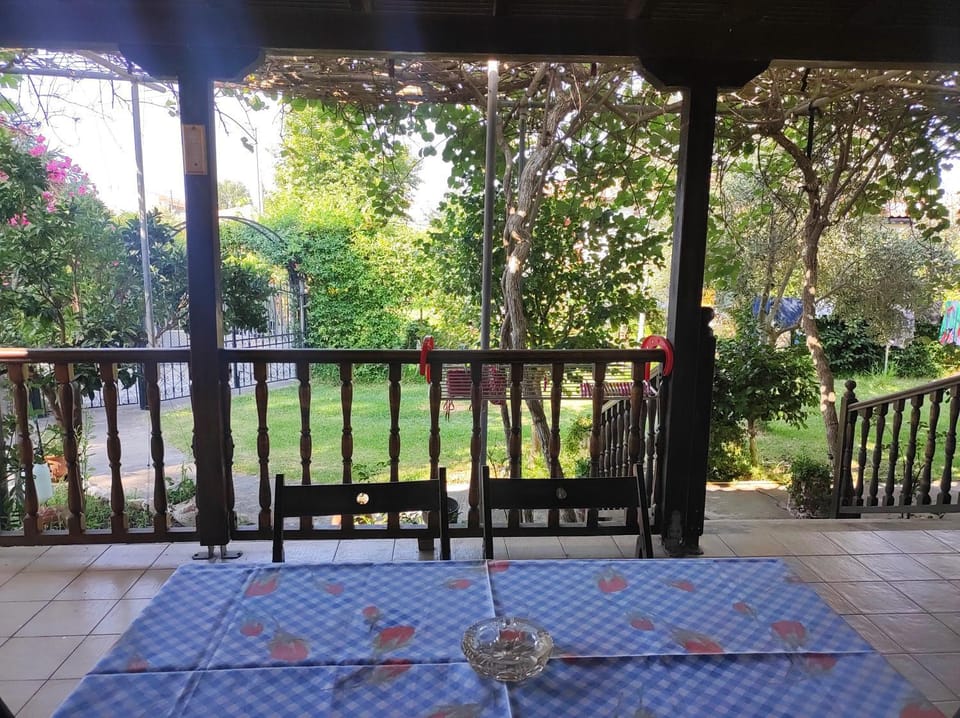 Μικρός Παράδεισος - Little Paradise Apartment in Halkidiki