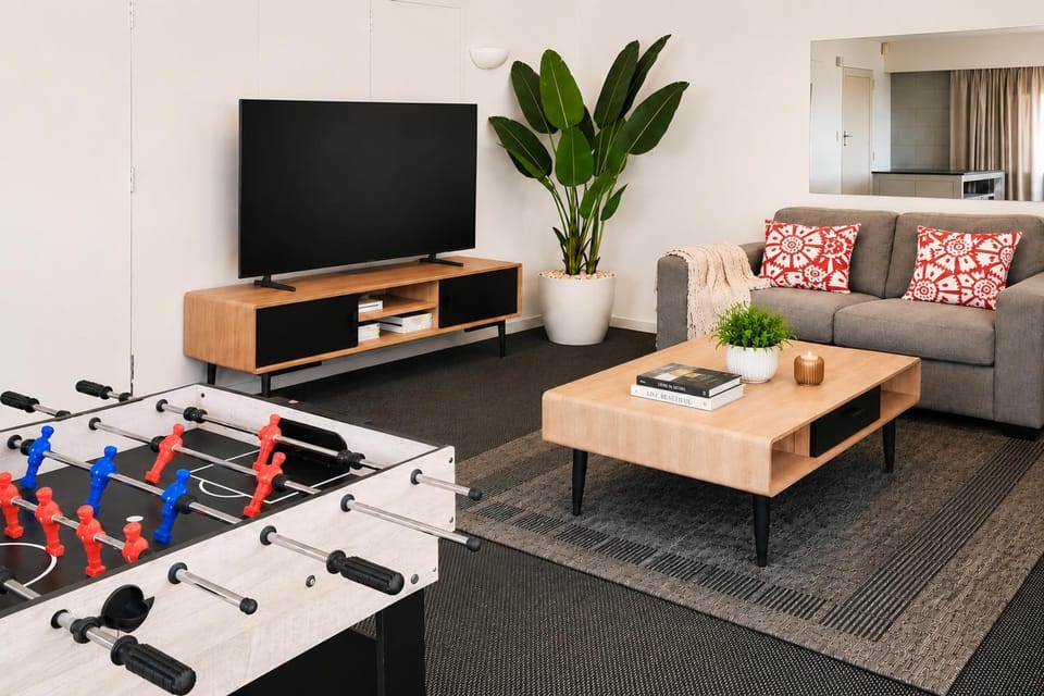 Game Room, TV and multimedia, Seating area
