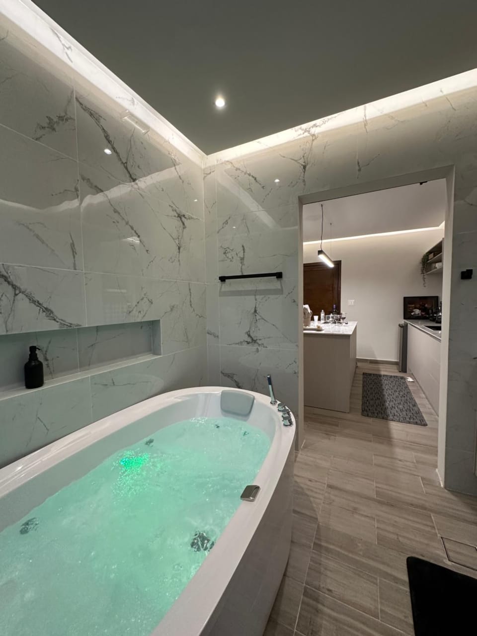 Bathroom, Bath