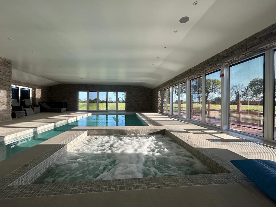 Pool view, Swimming pool
