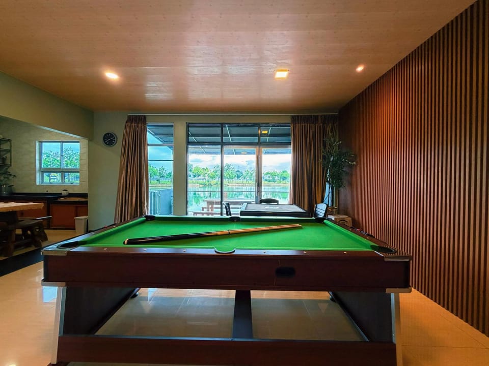 BBQ,Canoe,KTV, Up to 15 Pax, Entire Villa Villa in Riau Islands, Indonesia