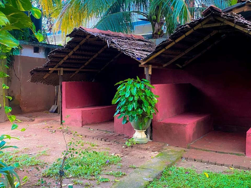 Property building, Breakfast