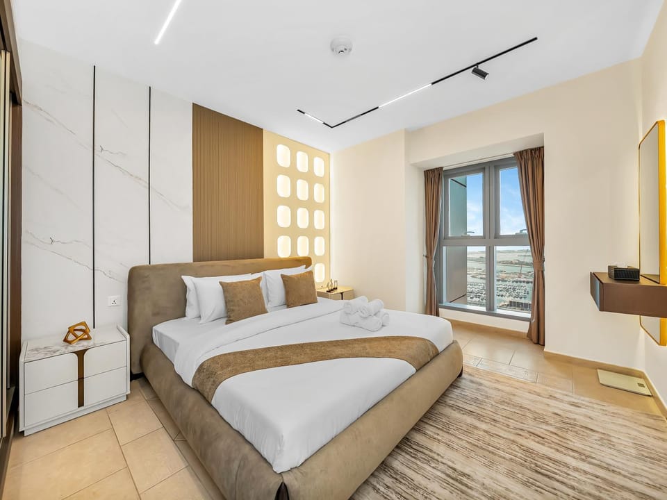 Bed, Photo of the whole room, Bedroom, Sea view, wardrobe