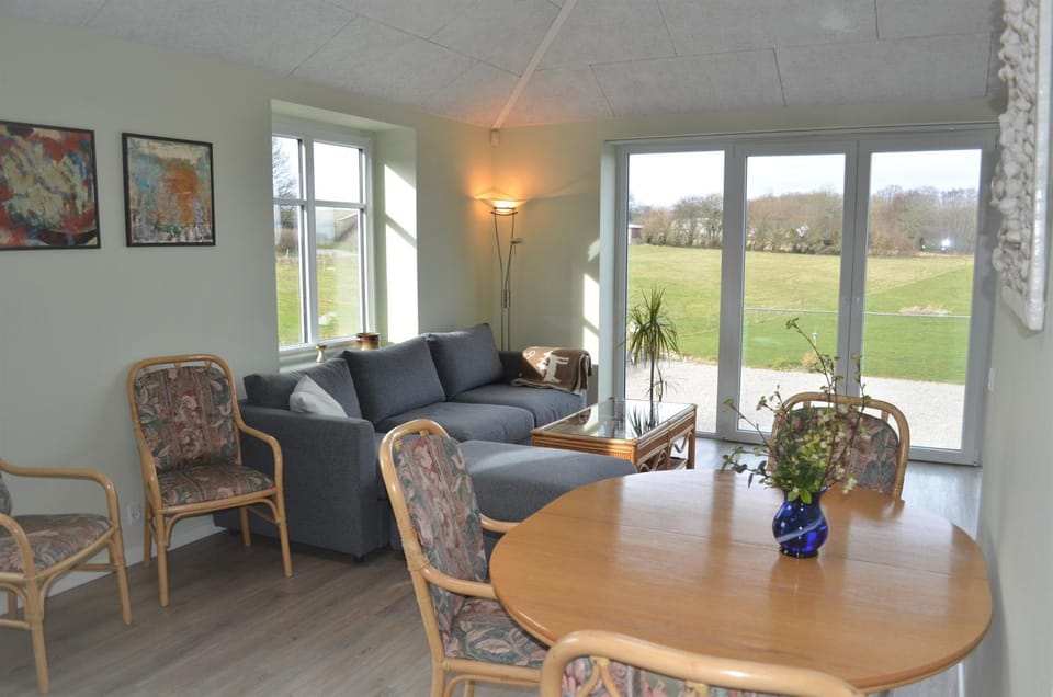 Living room, Seating area, Dining area, Garden view