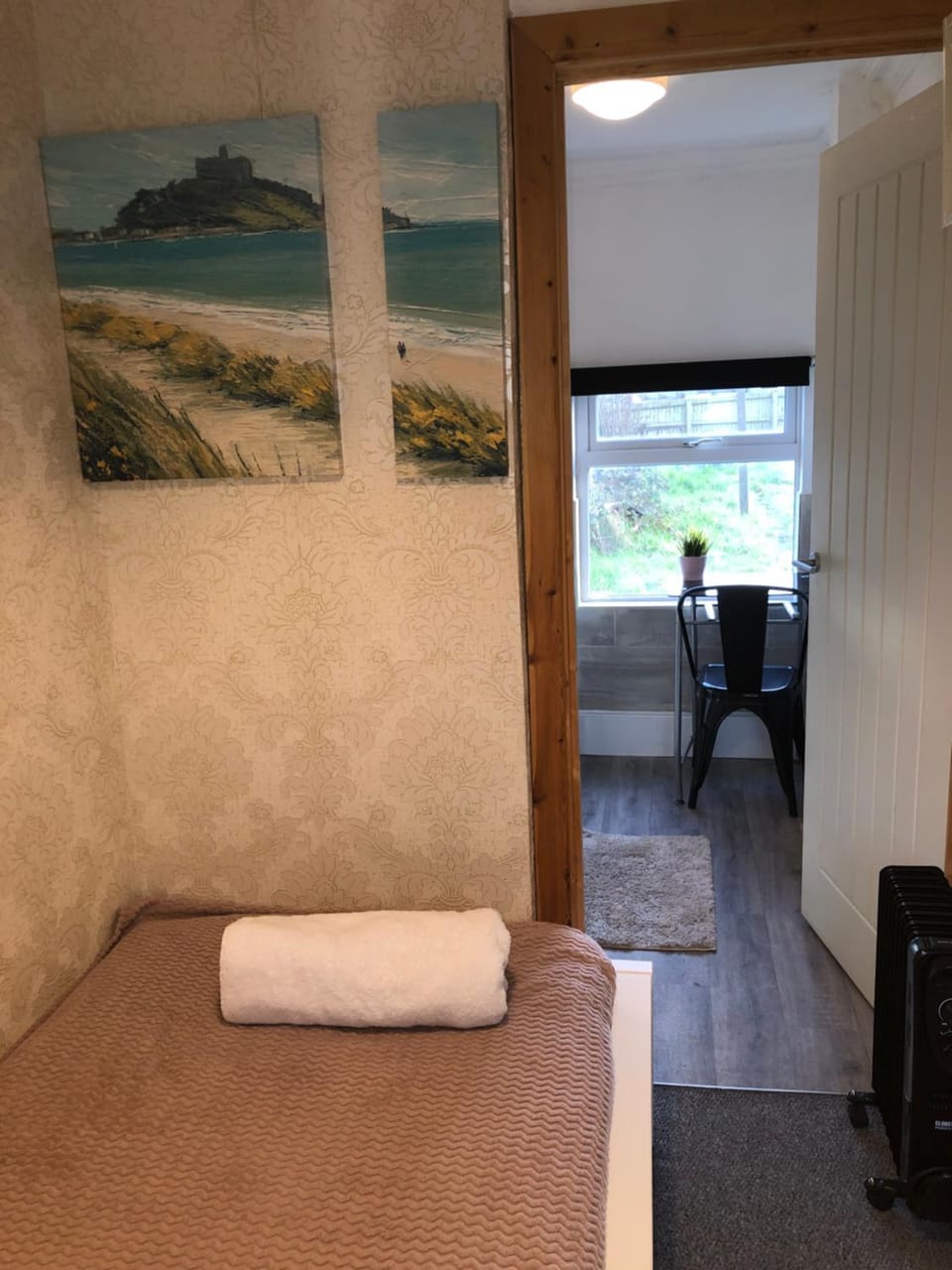 Single access en suite room Vacation rental in Cardiff