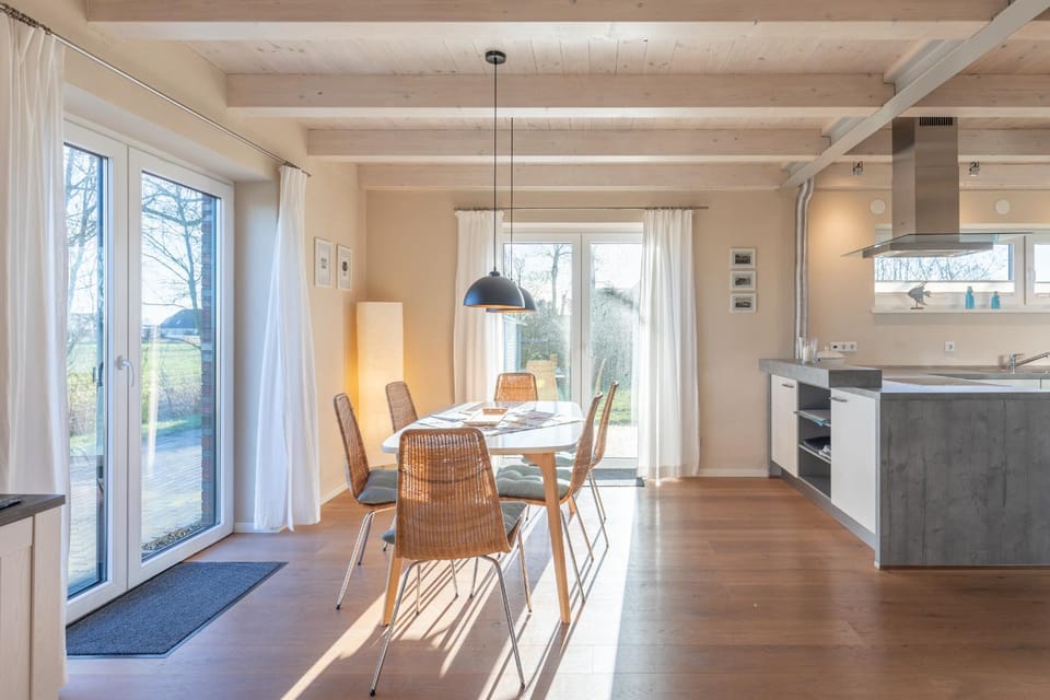 Deichhaus Lotte House in Nordstrand