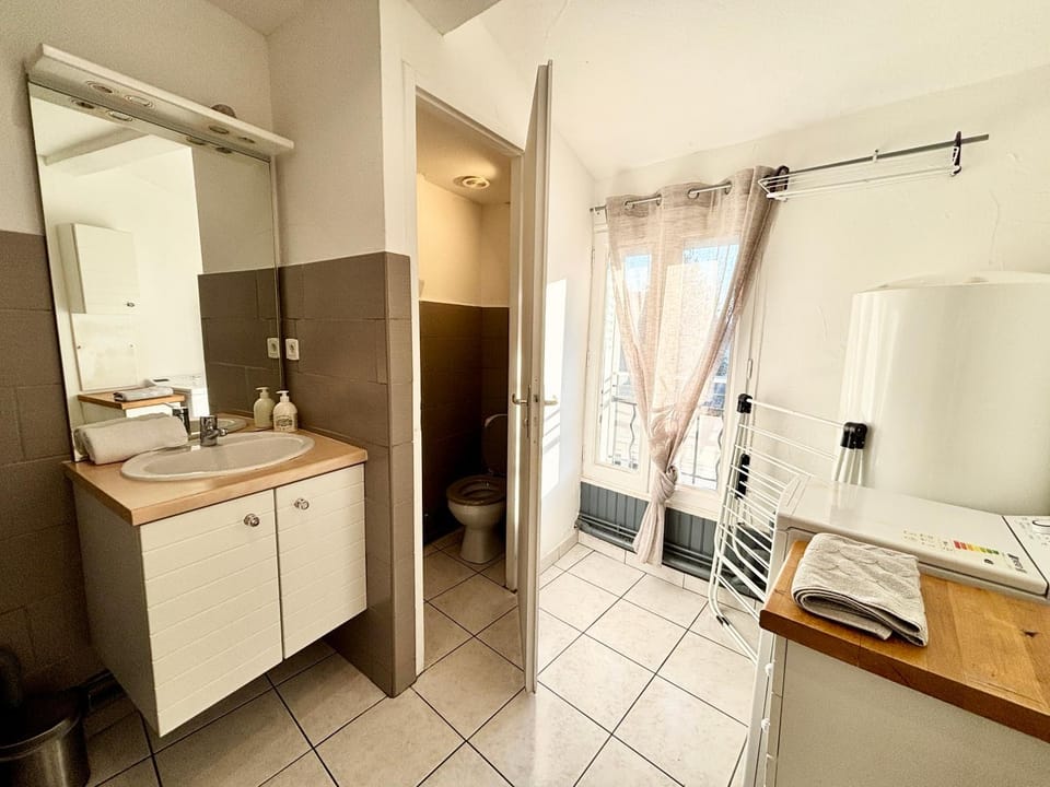 Charmant & Spacieux , Proche centre Apartment in Valence