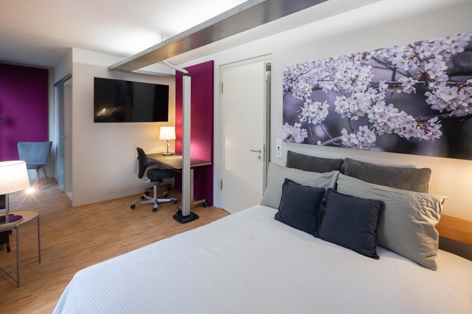 Bed, Bedroom