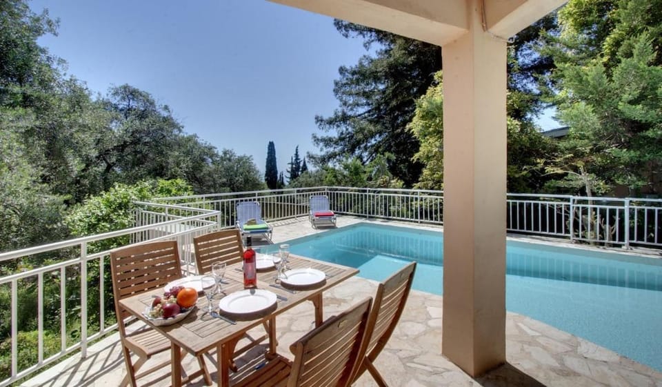 Patio, Garden, Balcony/Terrace, Seating area, Dining area, Garden view, Pool view, Swimming pool, sunbed
