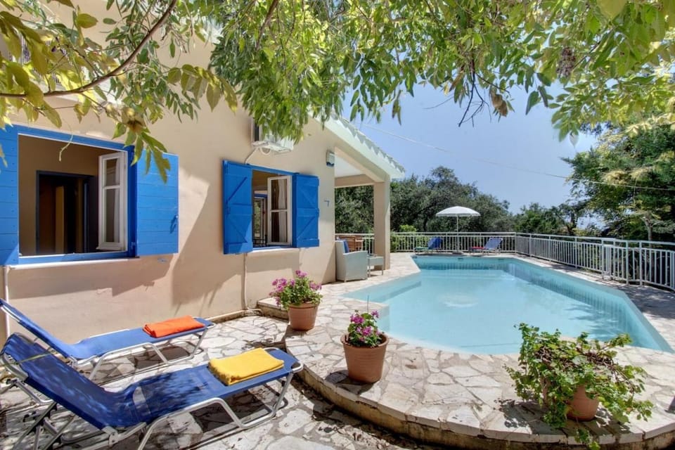 Patio, Garden, Balcony/Terrace, Pool view, Swimming pool, sunbed