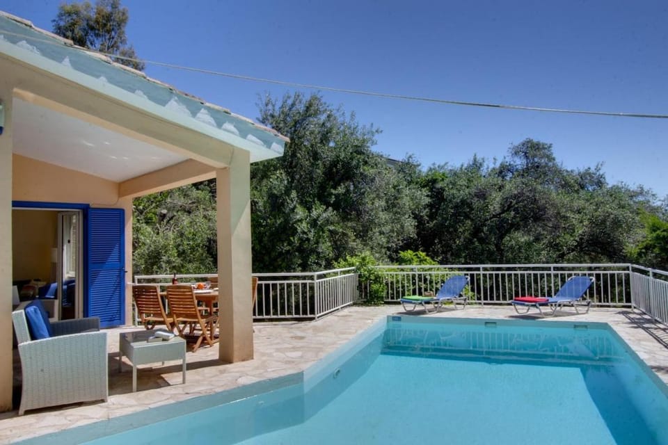 Balcony/Terrace, Pool view, Swimming pool, Swimming pool