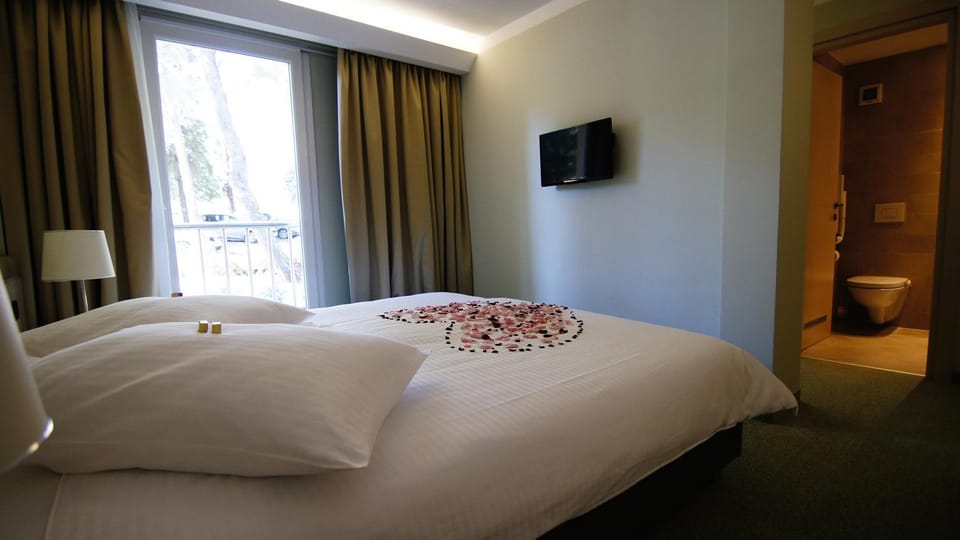 Bed, View (from property/room), Bedroom