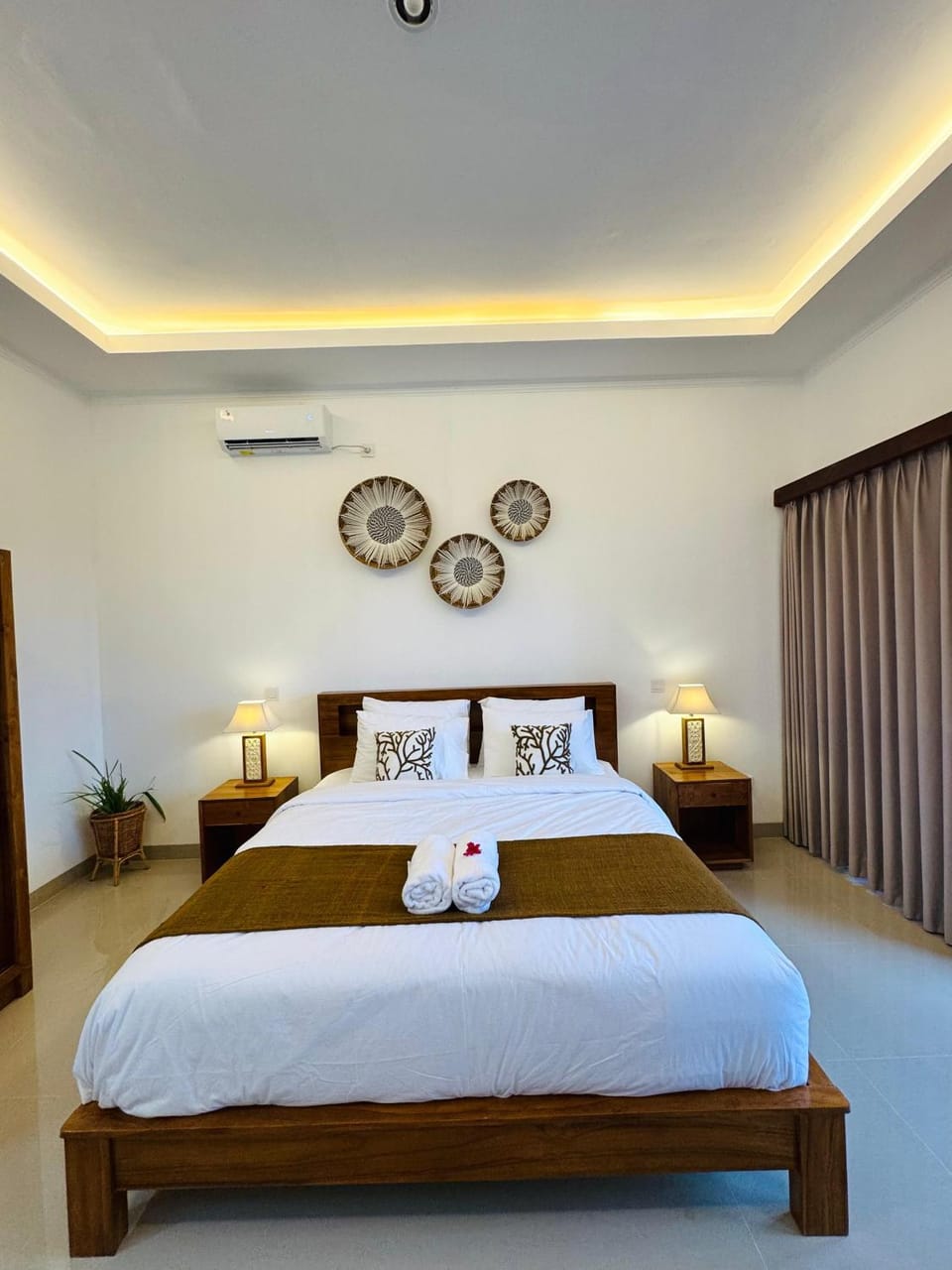 Bed, air conditioner