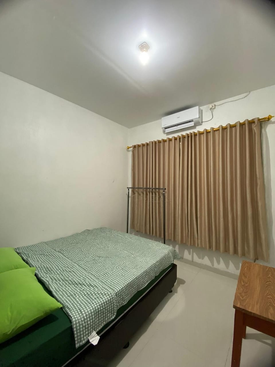 Tenang Home House in Bandung