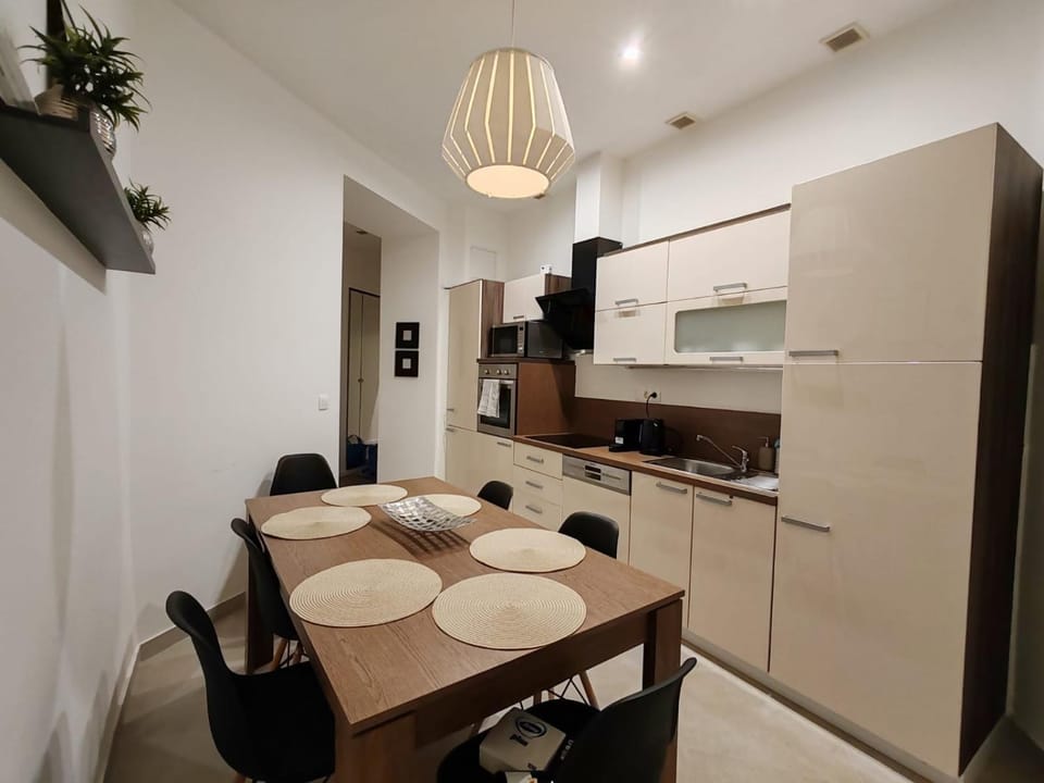 Danube 3 bedrooms Apartment in Budapest