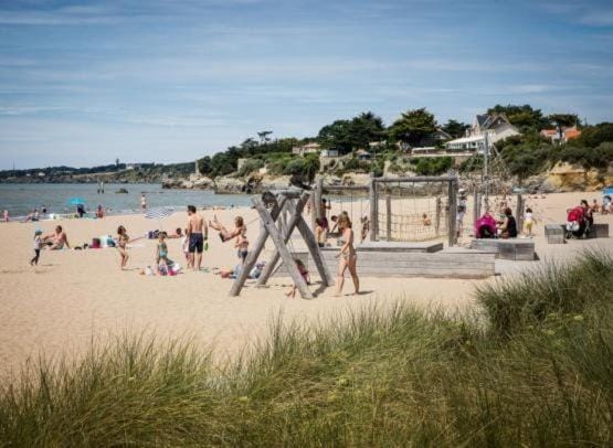 Nearby landmark, Beach