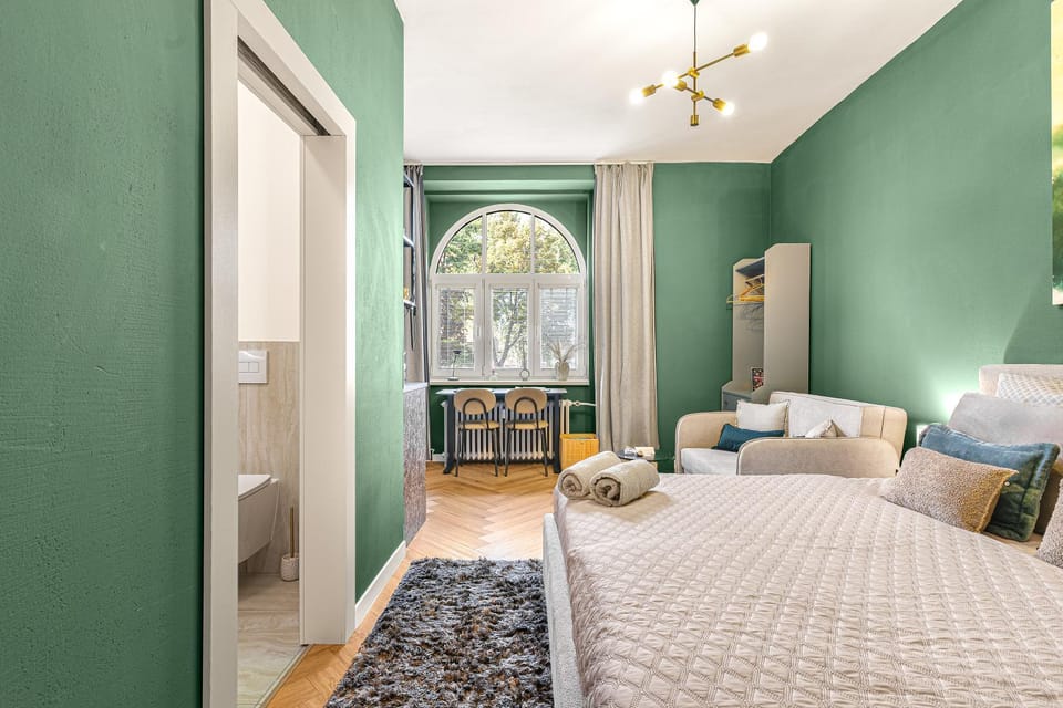 Bed, Bedroom