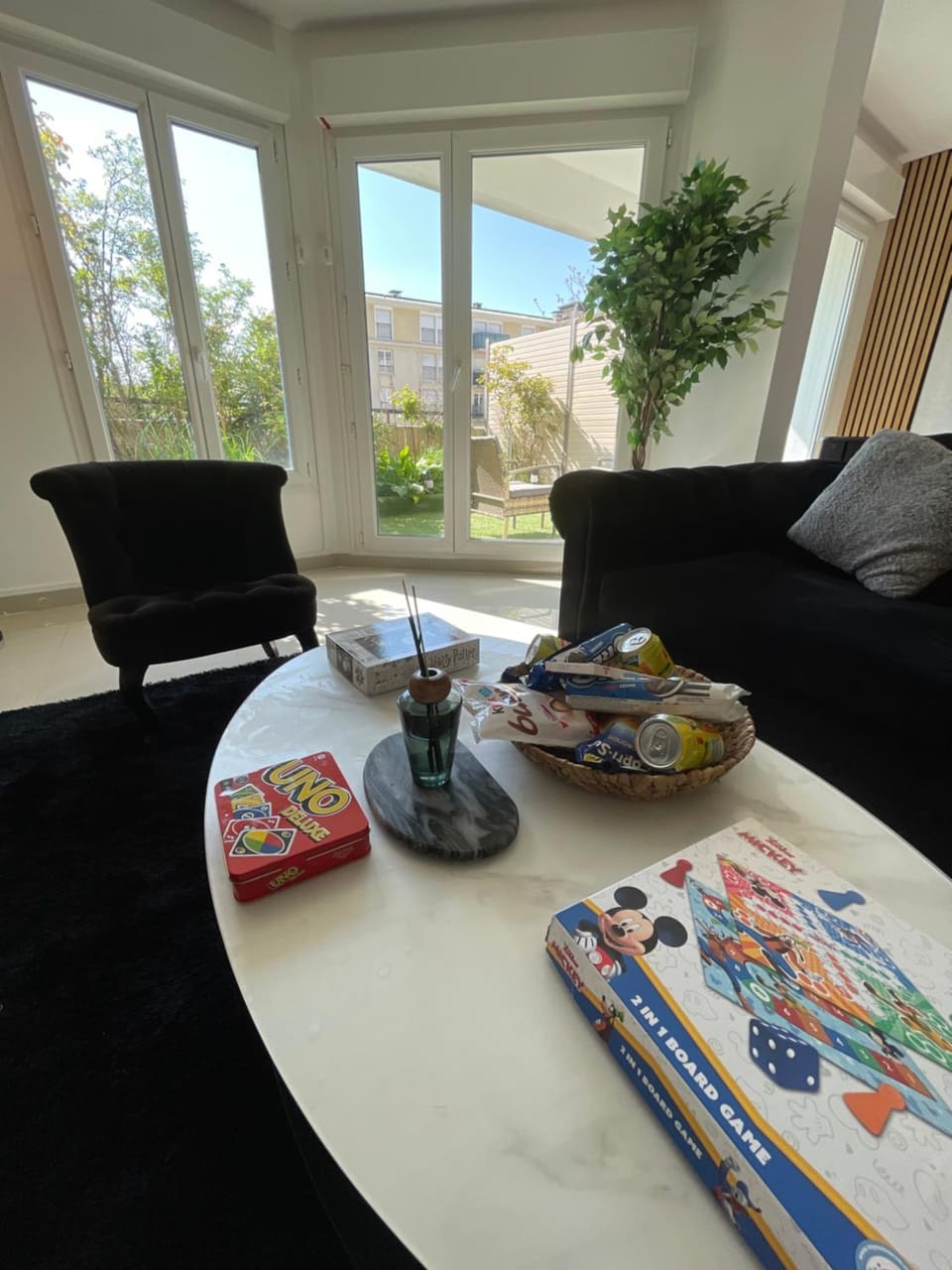 Living room, Seating area