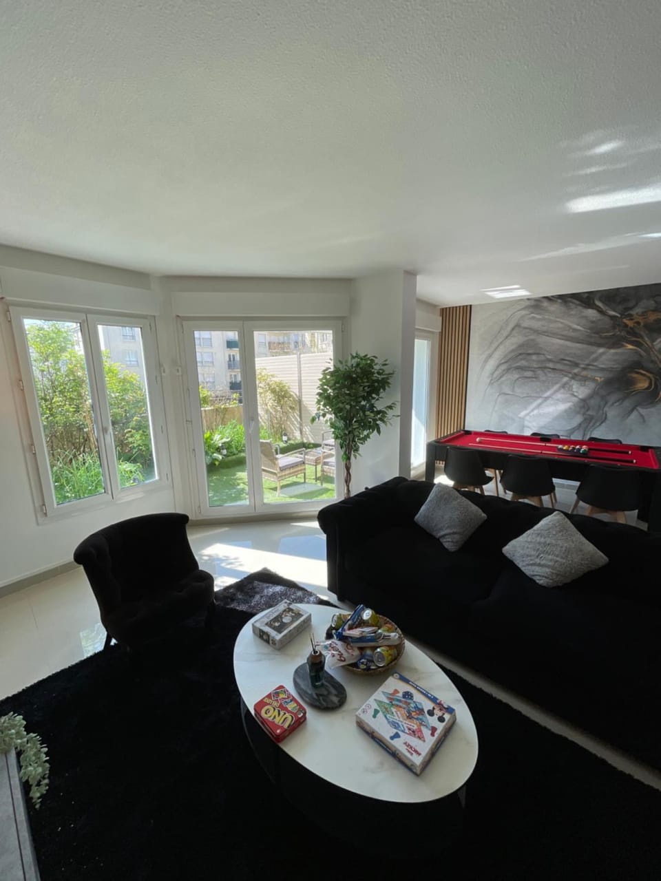 Living room, Seating area