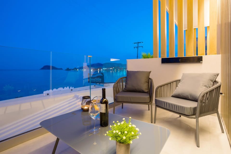 View (from property/room), Balcony/Terrace, Sea view