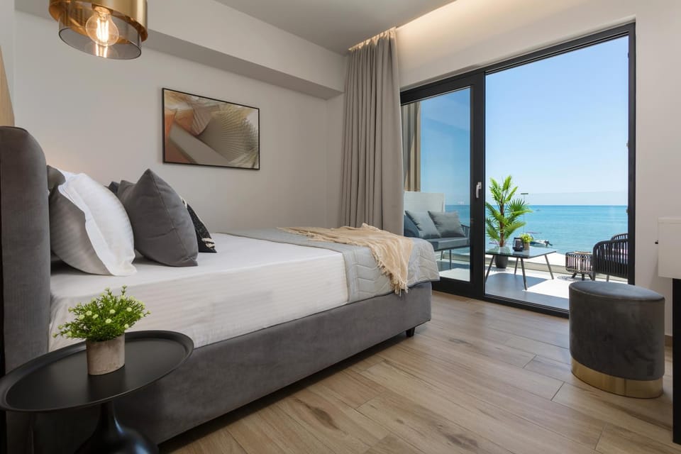 Bed, View (from property/room), Bedroom