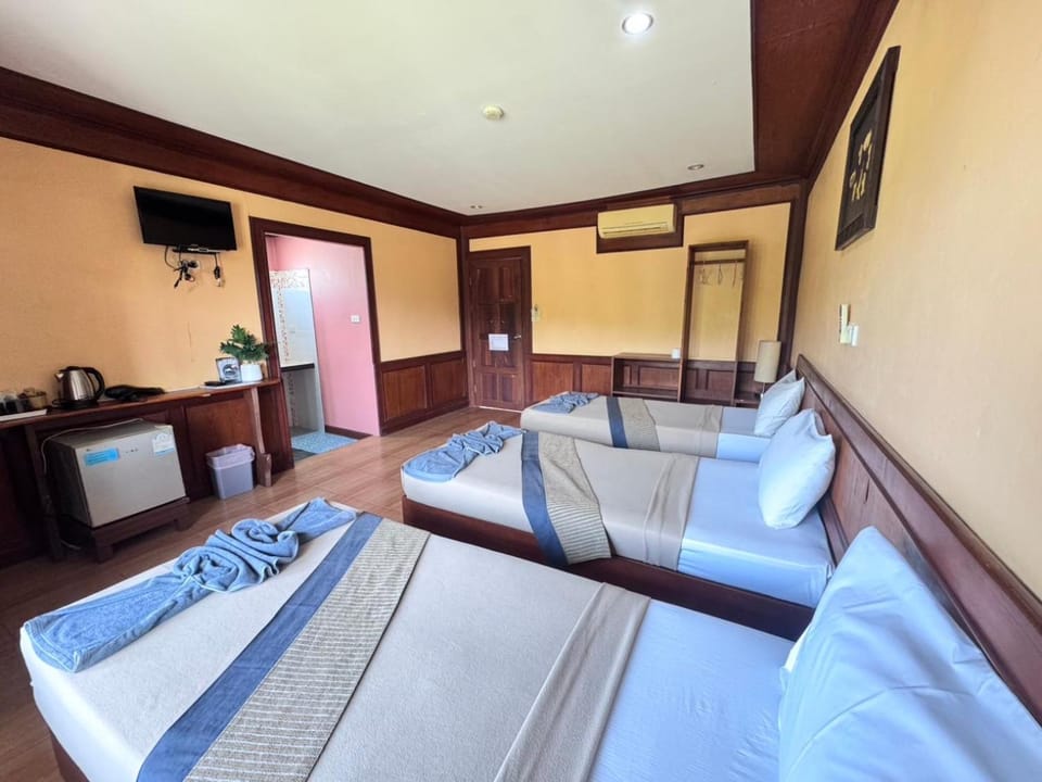Phi Phi Treetop Hotel in Krabi Changwat