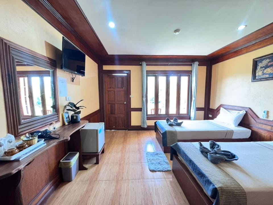 Phi Phi Treetop Hotel in Krabi Changwat