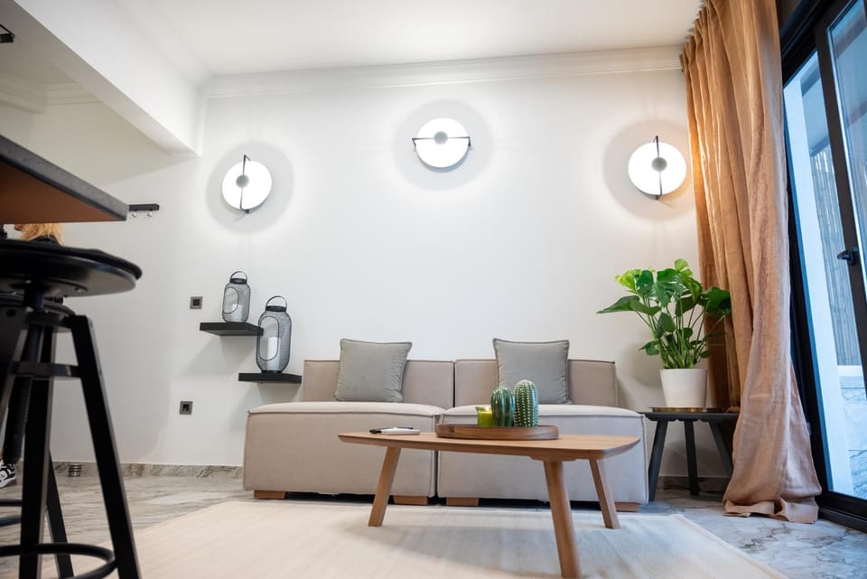 Athenee Suites Apartment in Athens