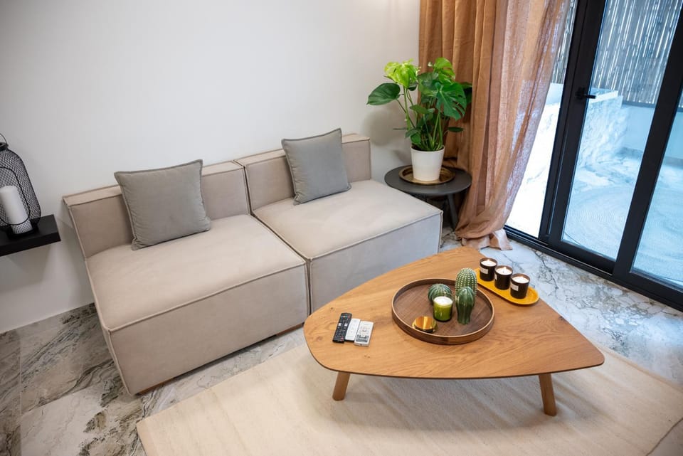 Athenee Suites Apartment in Athens