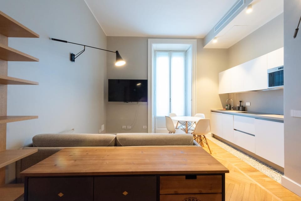 TV and multimedia, Kitchen or kitchenette, Dining area, stove