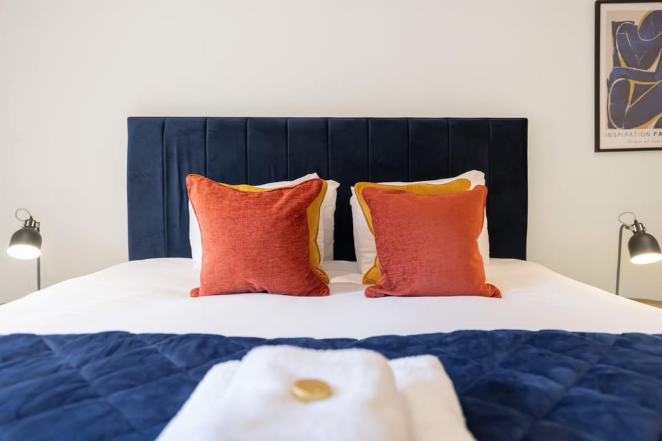 Osbourne House - BLUE 2 Bedroom,2 and half bath Apartment in Birmingham