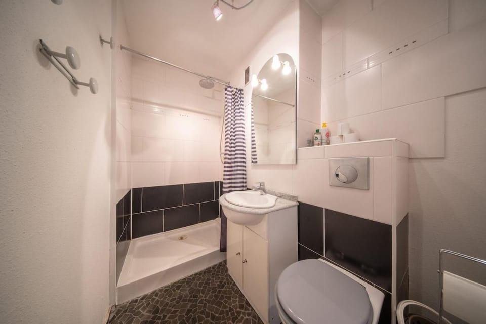 Marne 29 Logement Mulhouse Proche Tram Autoroute Apartment in Mulhouse