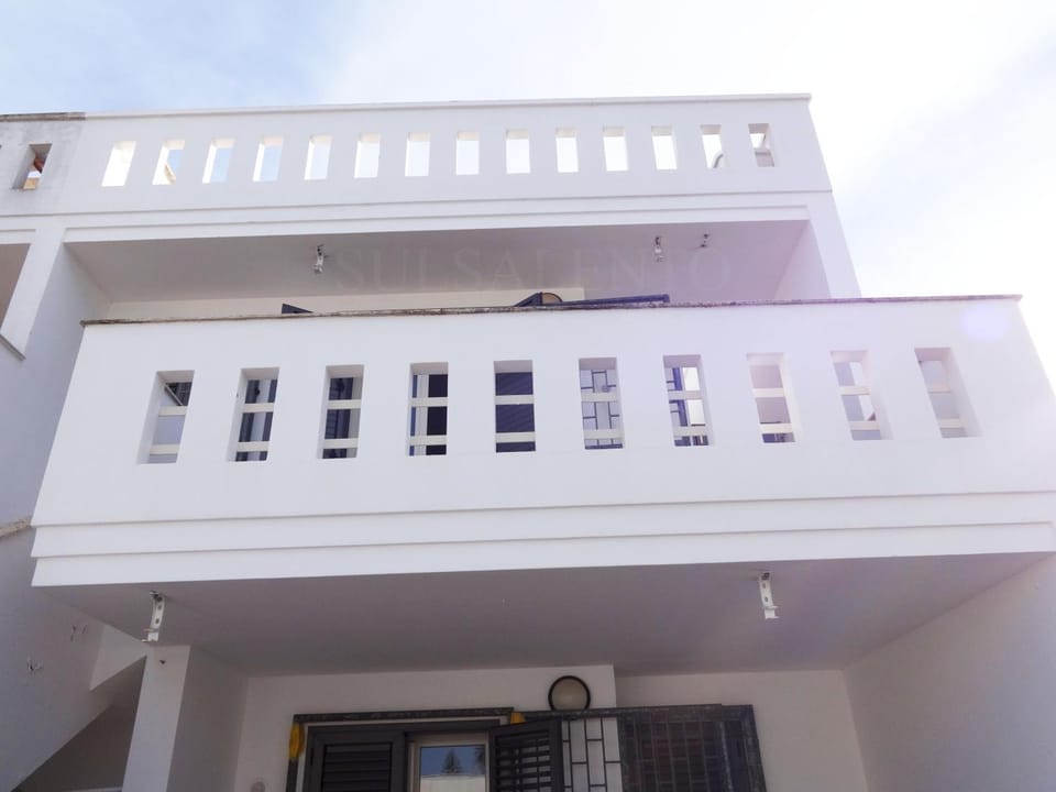 Property building, View (from property/room), Balcony/Terrace