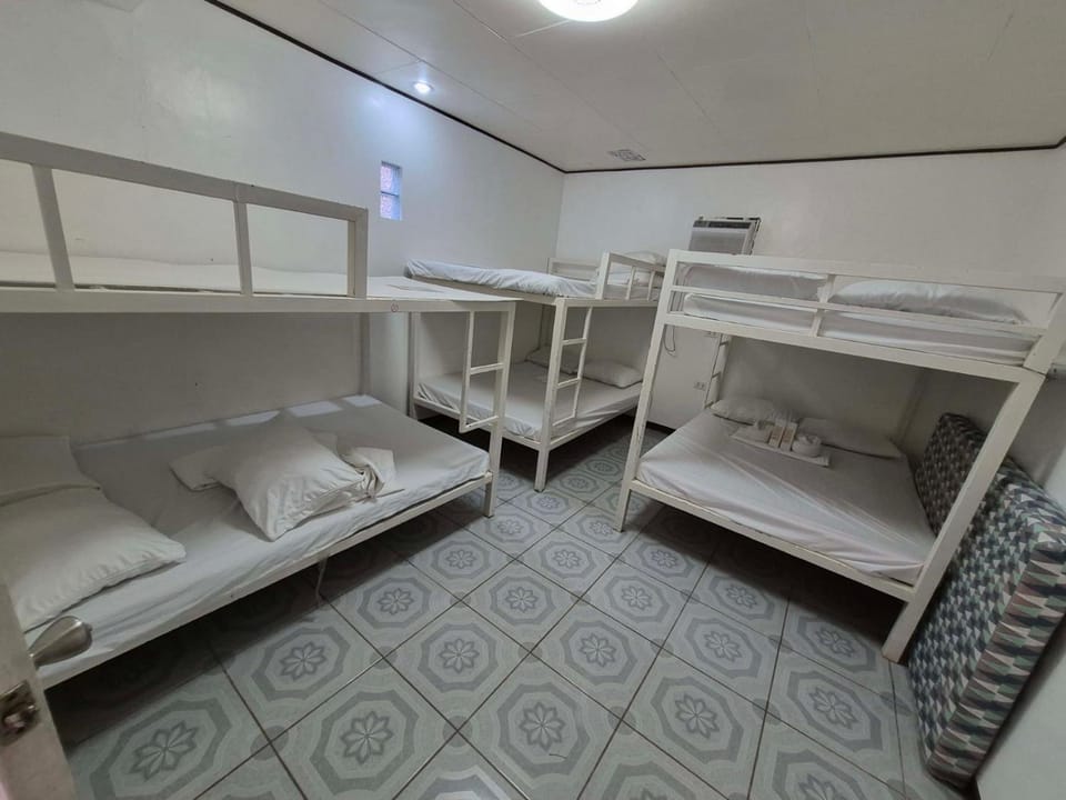 Bed, Bedroom, bunk bed