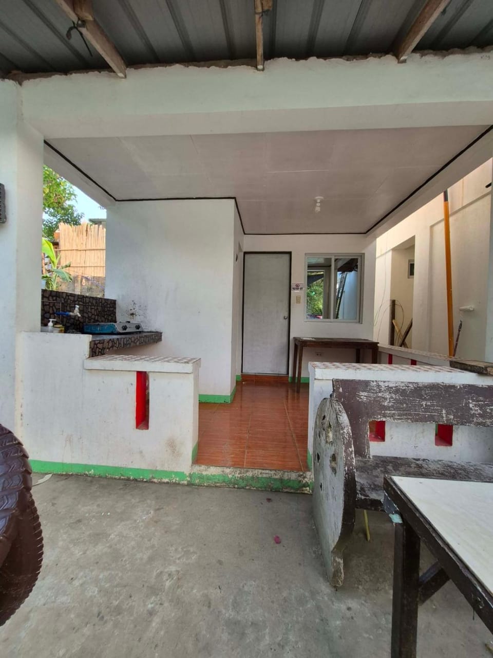 Kitchen or kitchenette, Seating area