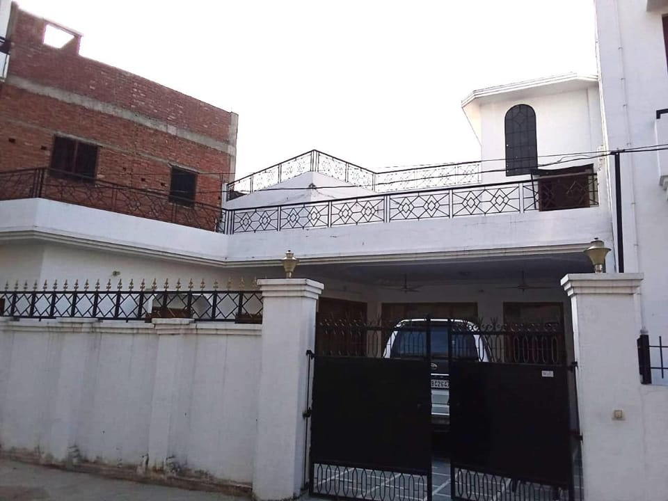 Shyam home stay Vacation rental in Varanasi